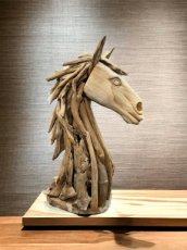 61C12 Horse buste 90cm